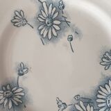 Four Marguerite plates