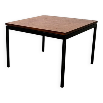 Mid-century minimalist teak side table by Florence Knoll for Knoll International, 1950s.