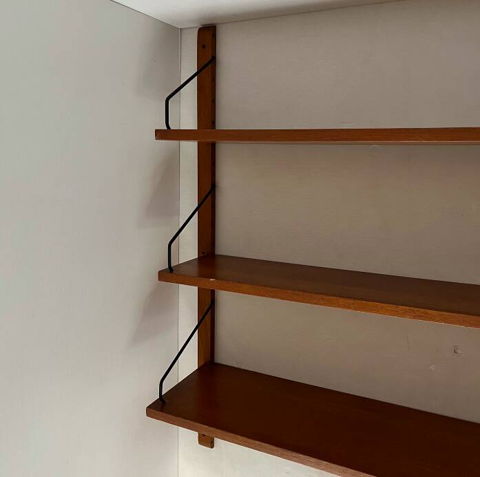 Wall shelf for Cadovius in wood and metal