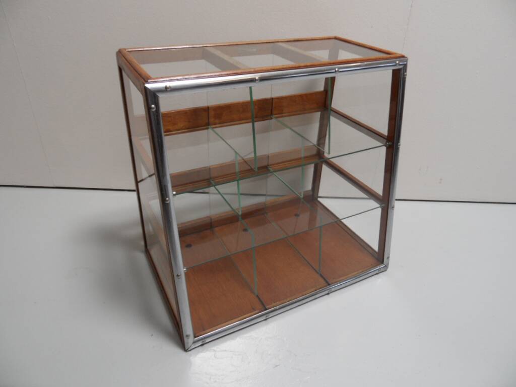 Vitrine de boulangerie vintage