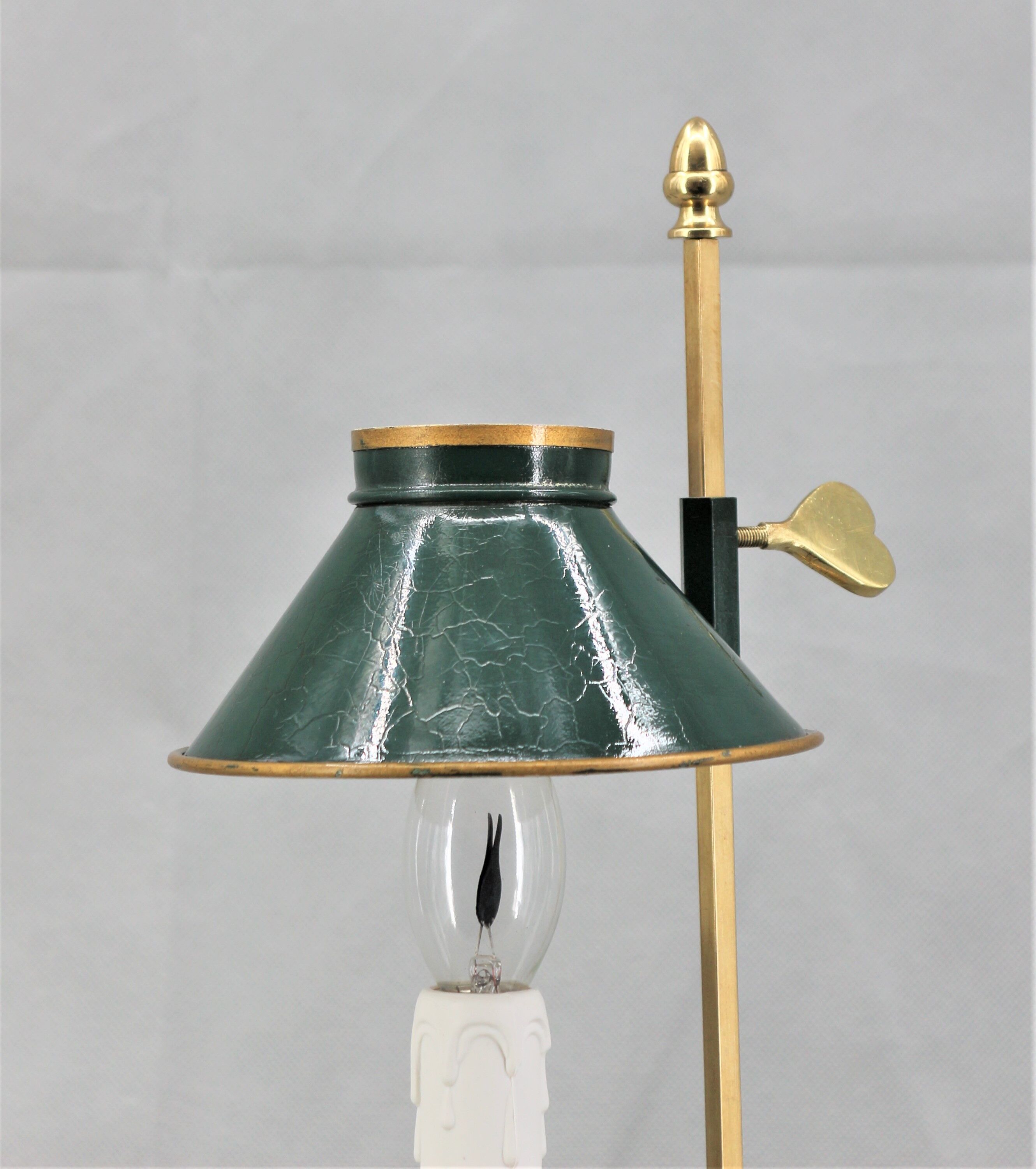 Golden bronze hot water bottle lamp