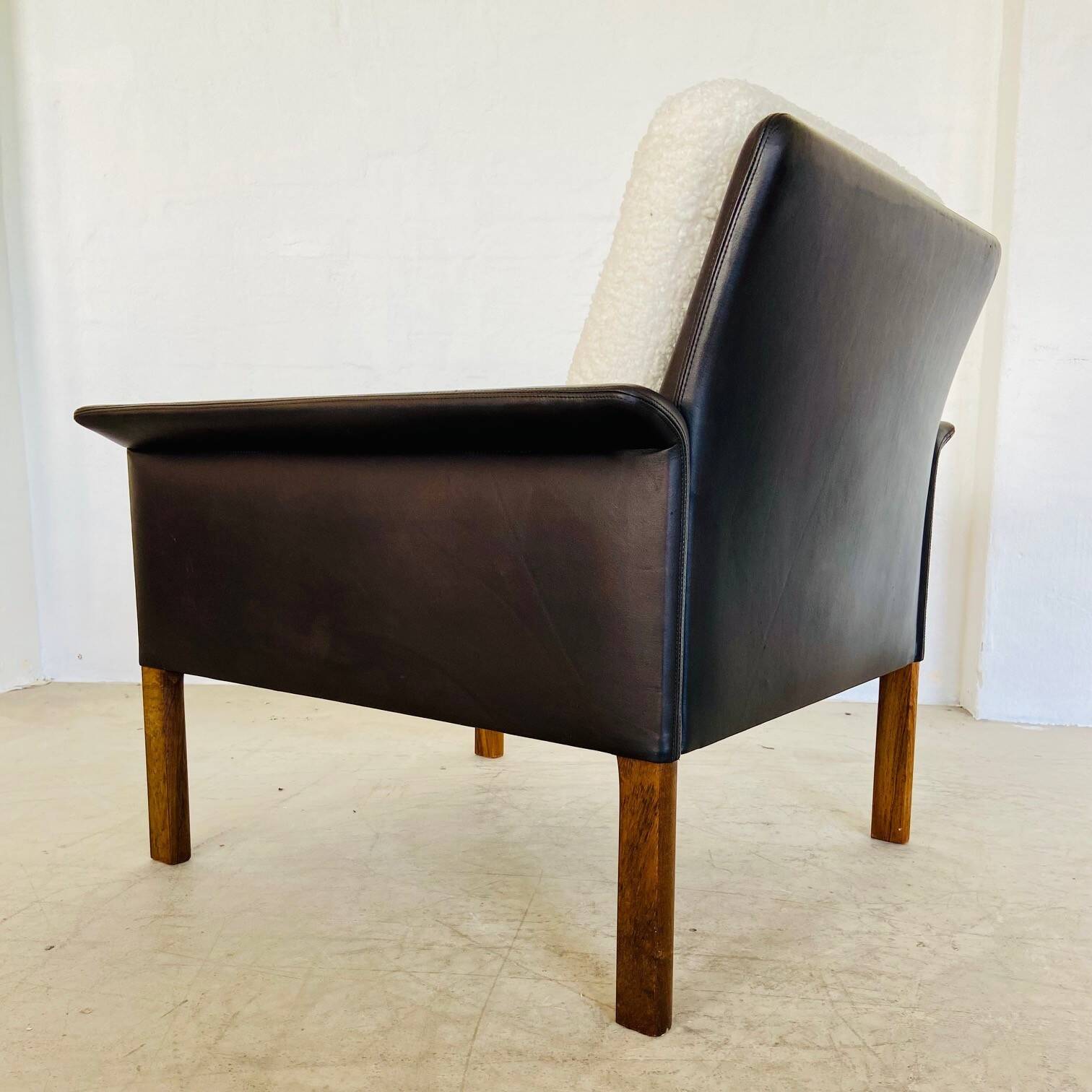 1960s retro Hans Olsen rosewood and leather lounge chair