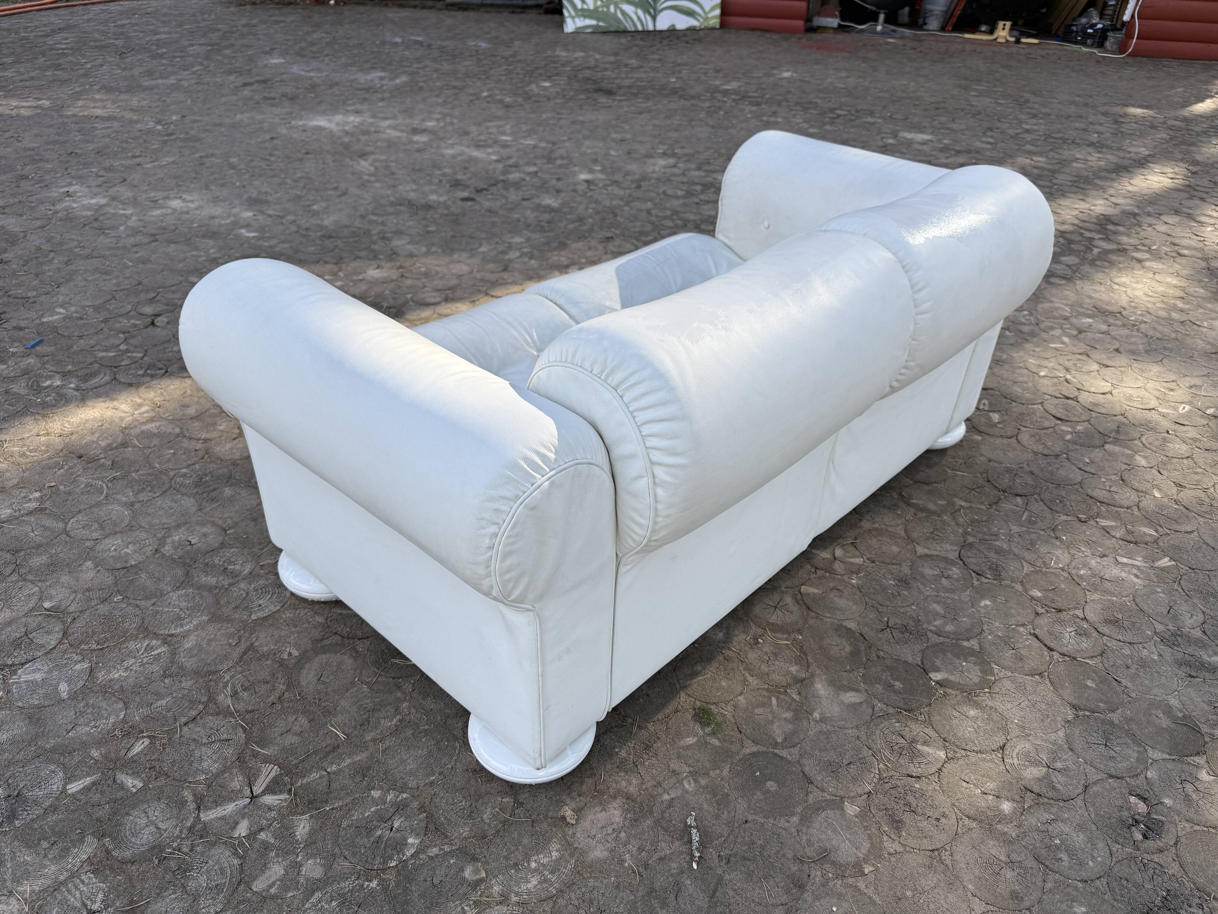 Fur Comodus — 2-Seater Leather Sofa — Germany — Sculptural Vintage Lounge