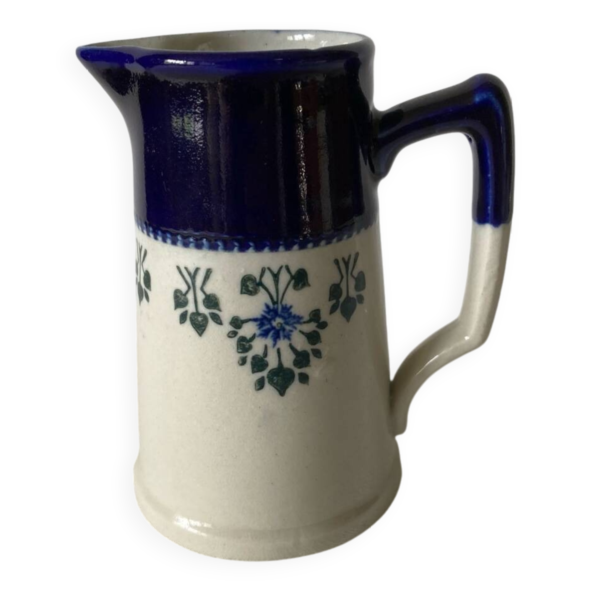 Pichet Saint-Uze en terre d’acier bleu, blanc et à décor floral
