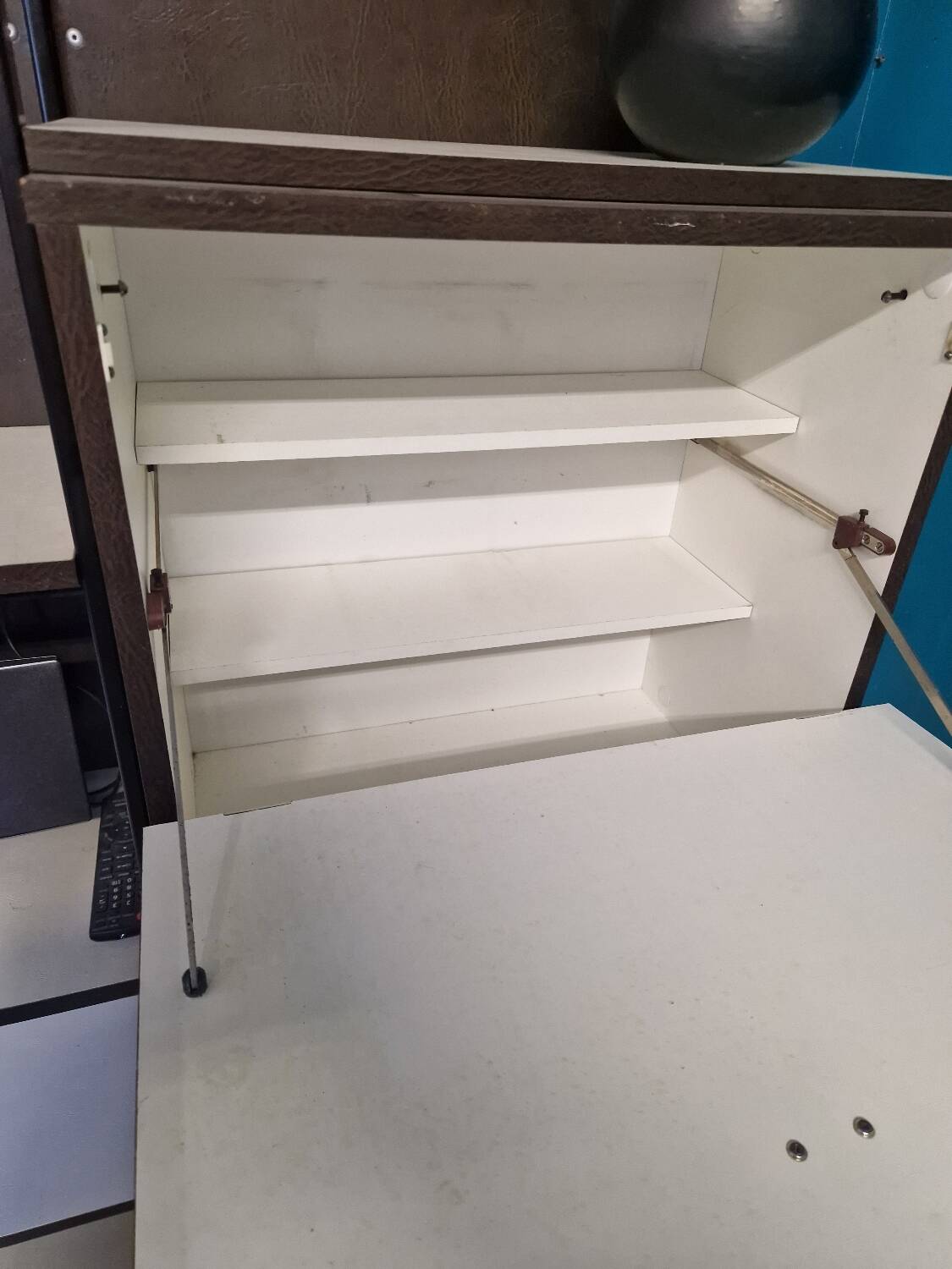Pierre Guariche modular shelves for Meurop from the 60's