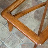 Table basse en bois et verre