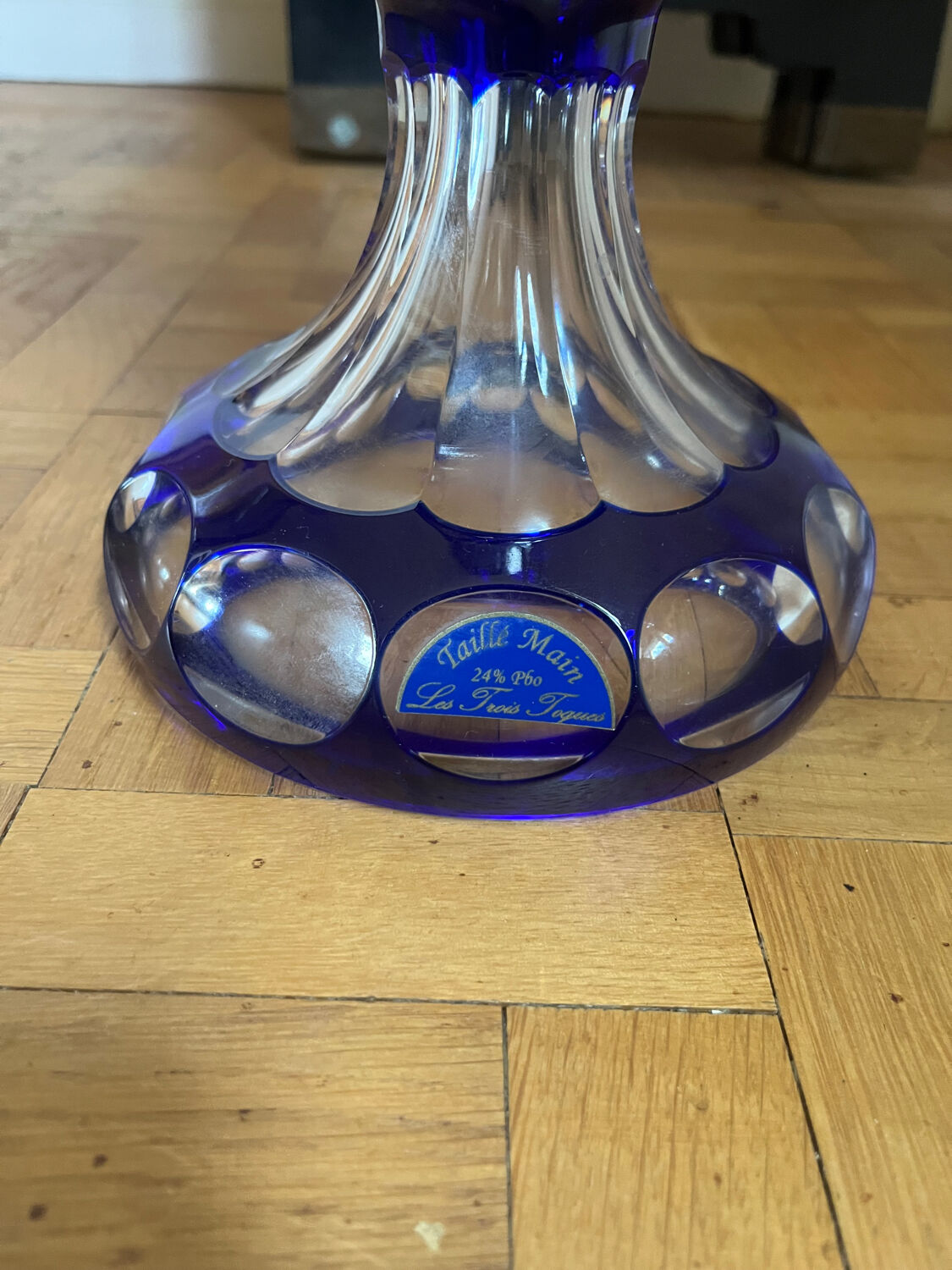Monumental vase in Bohemian crystal – Cobalt blue – Hand-cut – 53