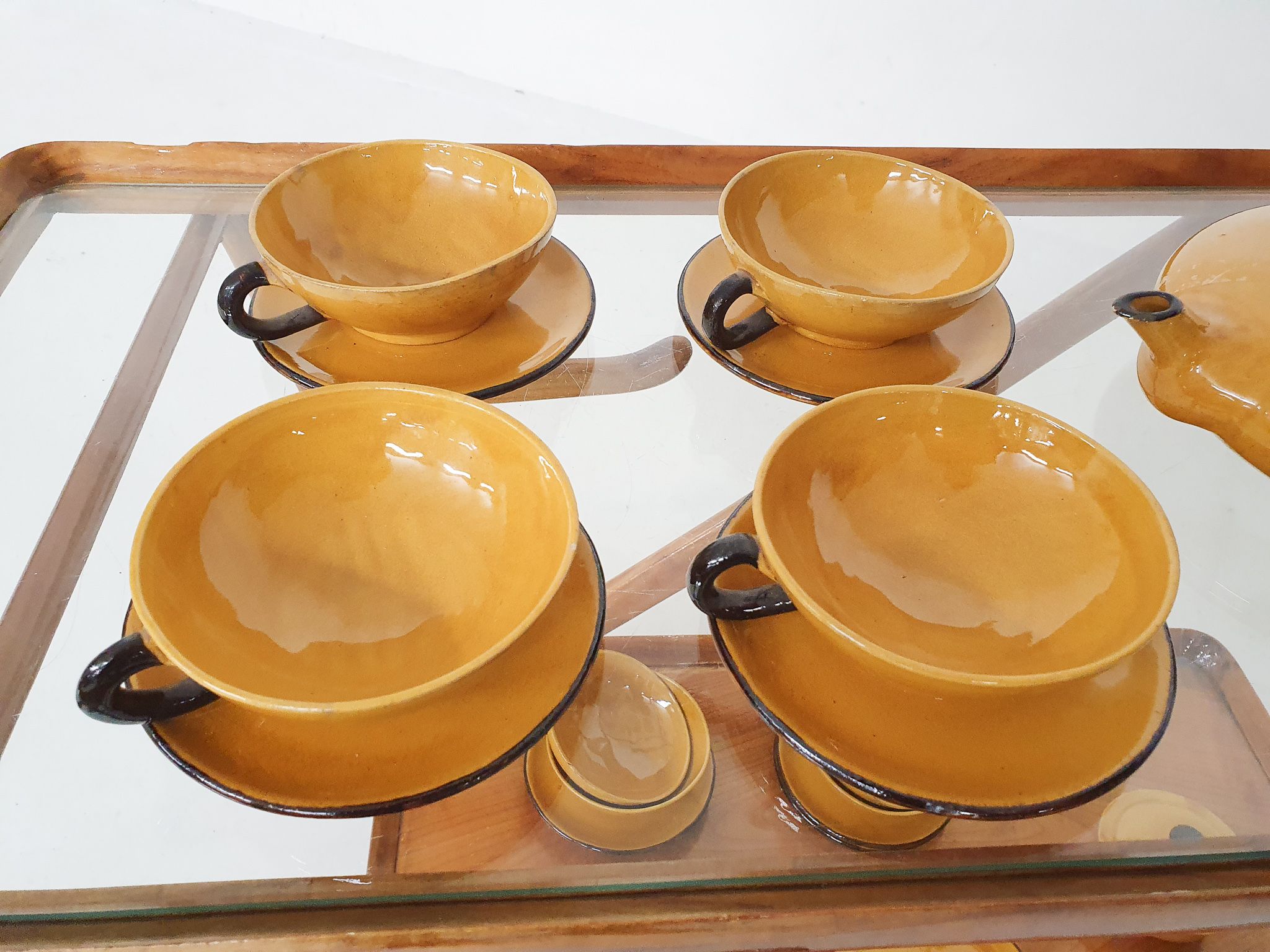 Vaisselle en porcelaine ocre de Roger Mourre pour Dieulefit, France années 1950