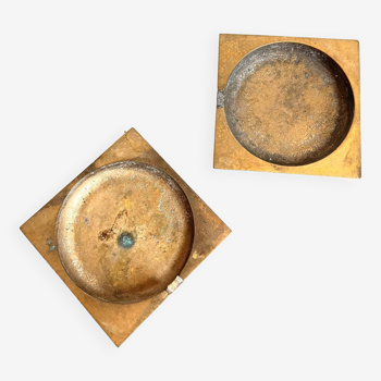 Two ashtrays or empty pockets in gilded bronze. around 1970