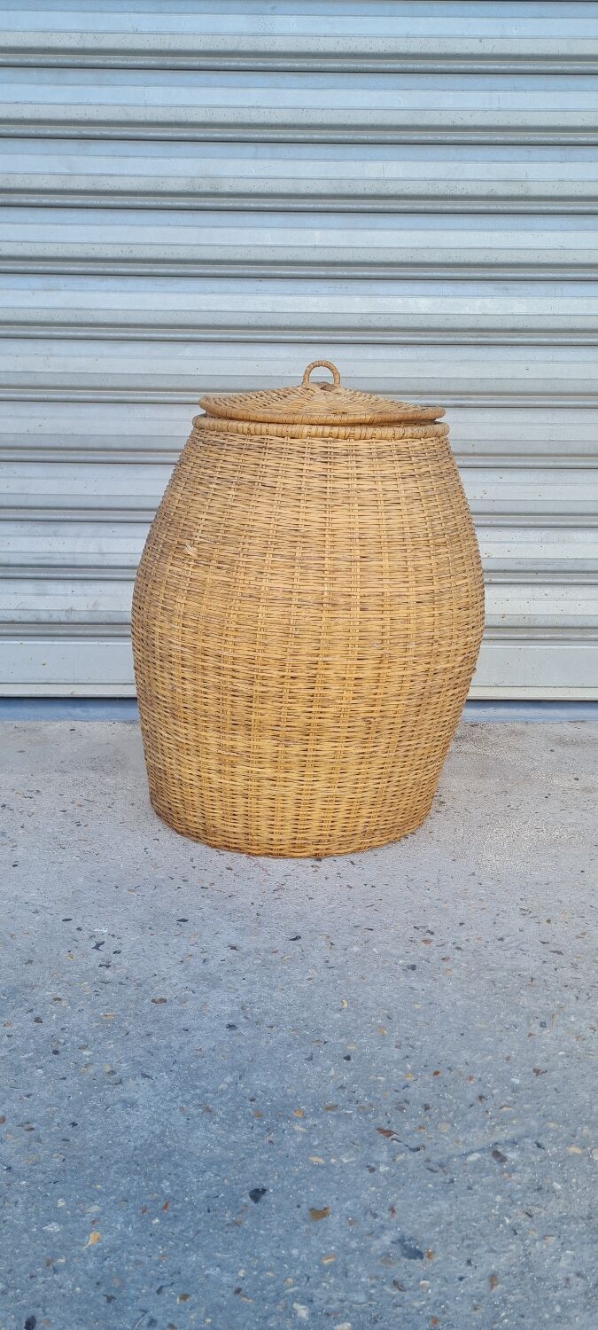 Vintage wicker basket