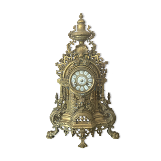 Pendule en cuivre - style Louis XIV