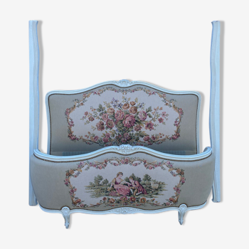 Romantic upholstered Louis XV basket bed