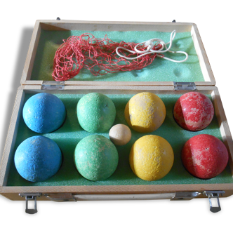 Game of petanque in his wooden J.B box 1950