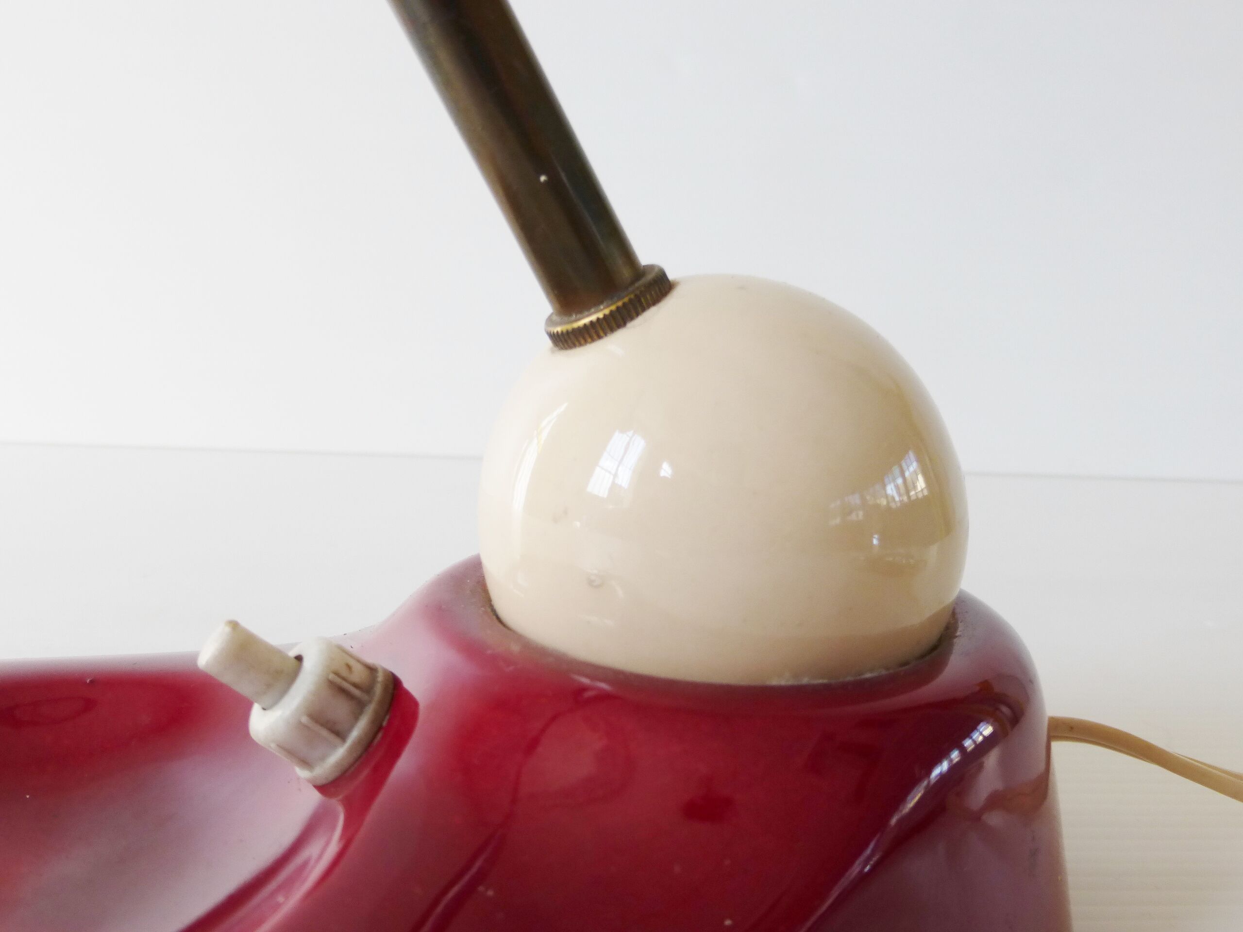 Exceptional ashtray lamp ceramic white and bordeaux 1950 vintage rockabilly 50's lamp