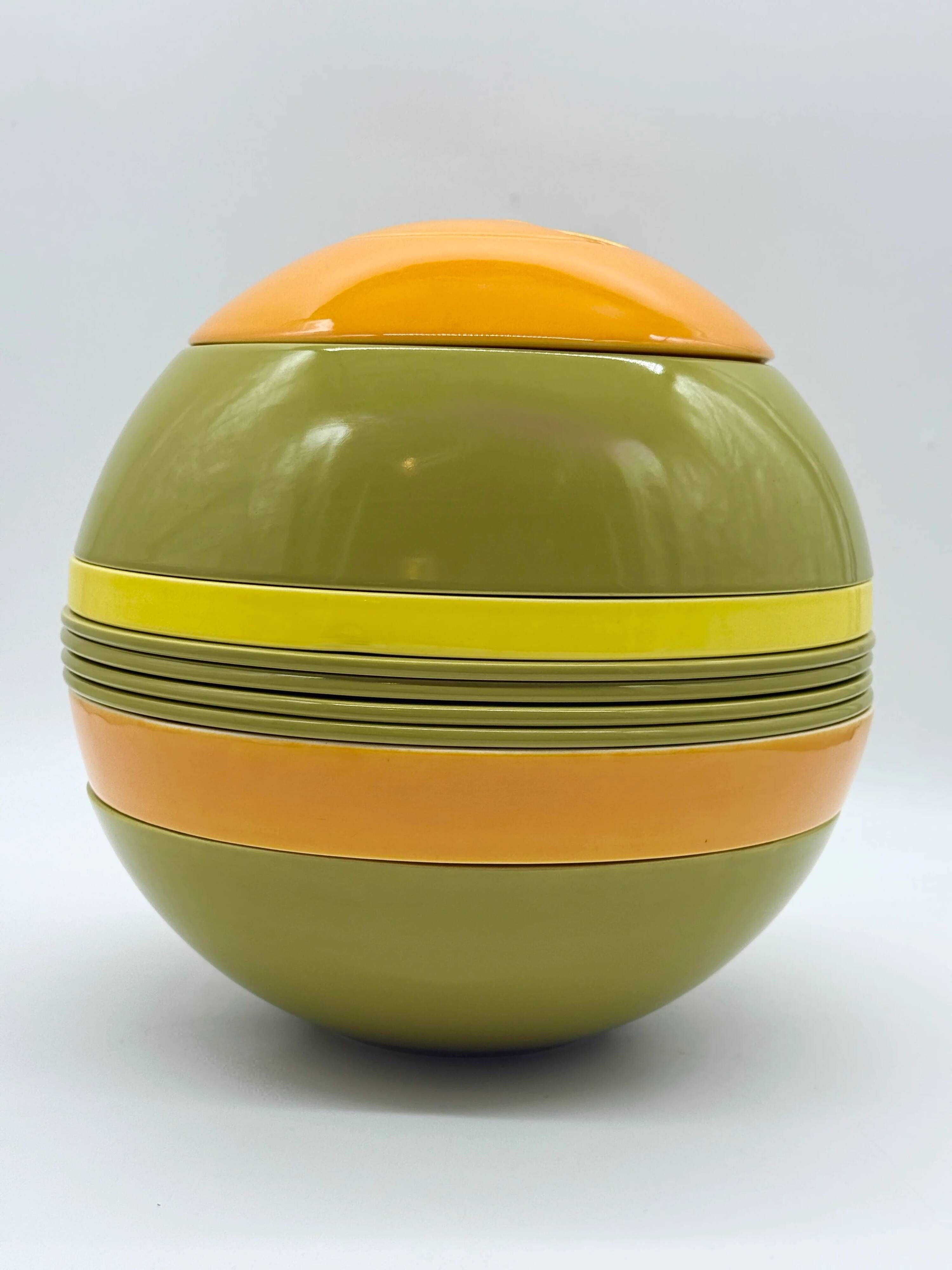 "Die Kugel" par Helen von Boch pour Villeroy & Boch, vers 1971