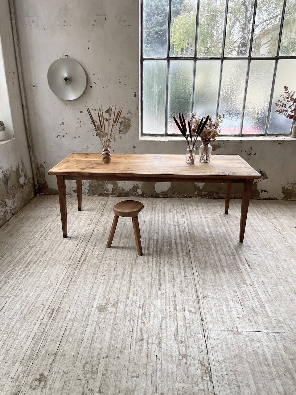 Farmhouse table with spindle legs 2m