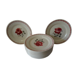 Lot of 14 dessert plates