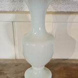 Vase en opaline