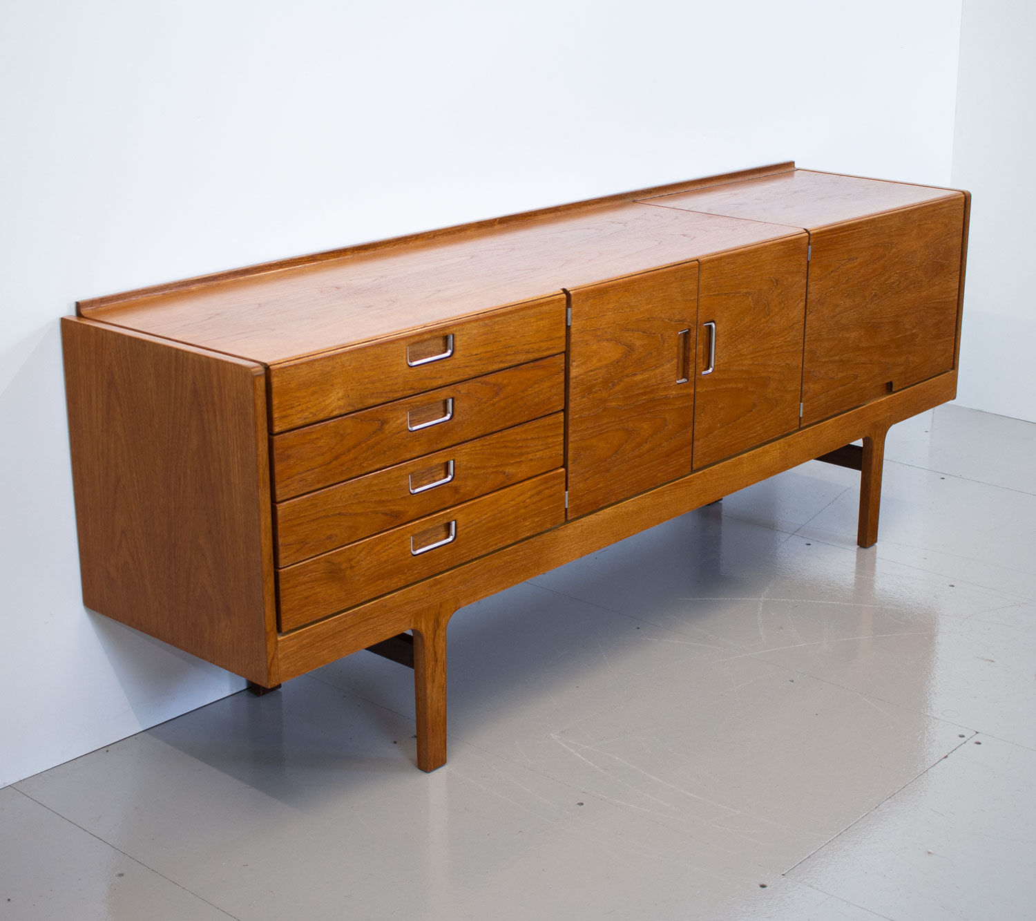 Teak sideboard by Robert Heritage for Meredew 1960