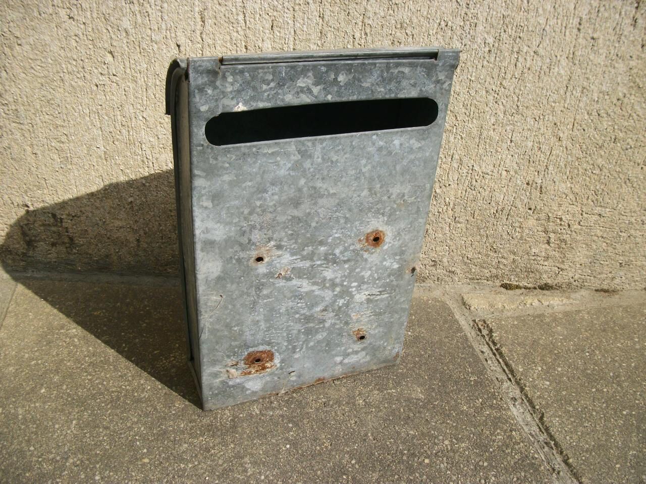 Zinc mailboxes