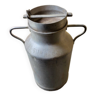 Bidon de lait superlait