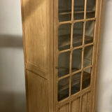 Armoire vitrine parisienne