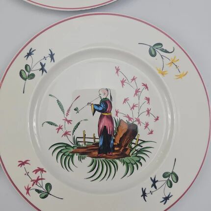 Set of 4 dessert plates Villeroy & Boch Mandarin collection in white porcelain.
