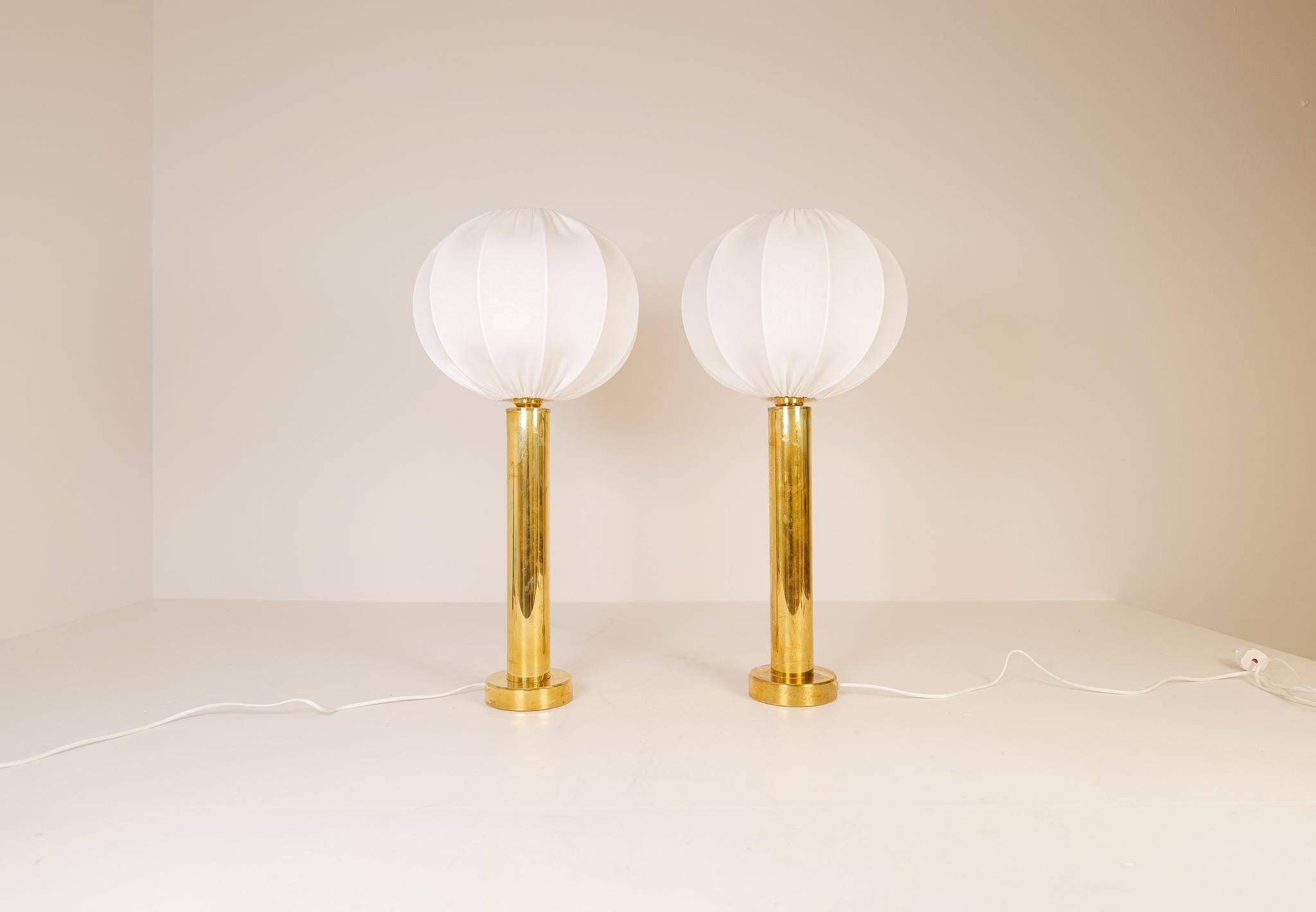 Pair of mid-century brass table lamps by Kosta Elarmatur, Sweden, 1960s.