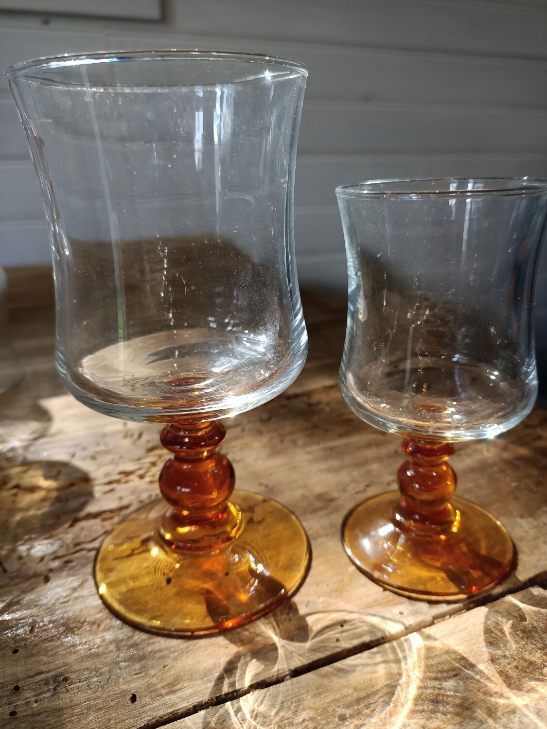 8 amber foot glasses