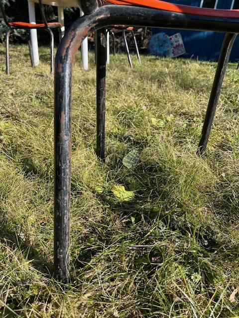 Set of 12 metal chairs