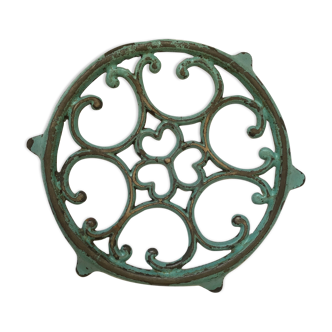 Golden green cast iron underside