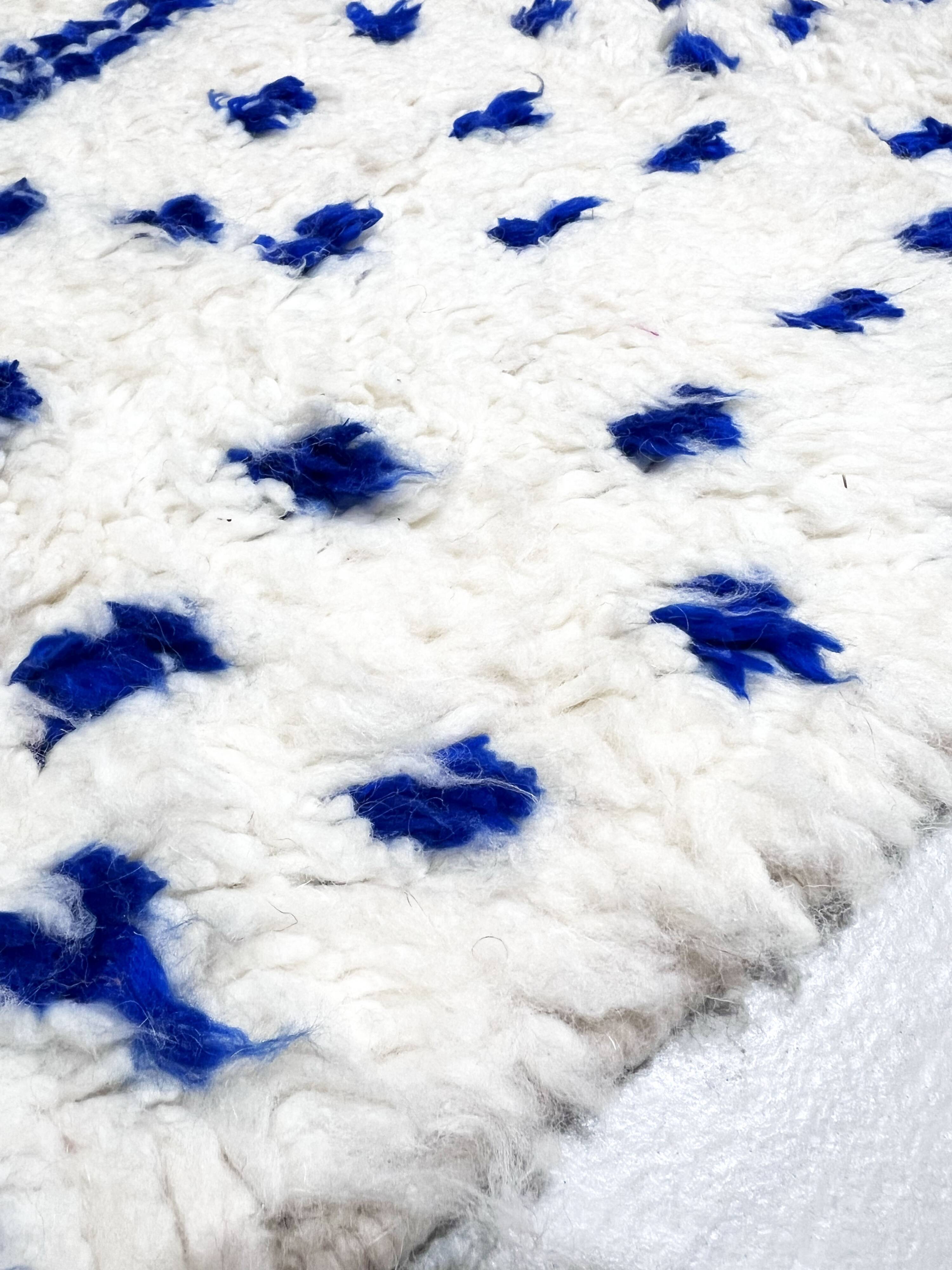 Azilal Moroccan Berber rug with Majorelle blue patterns, 1.52 x 1.02 m