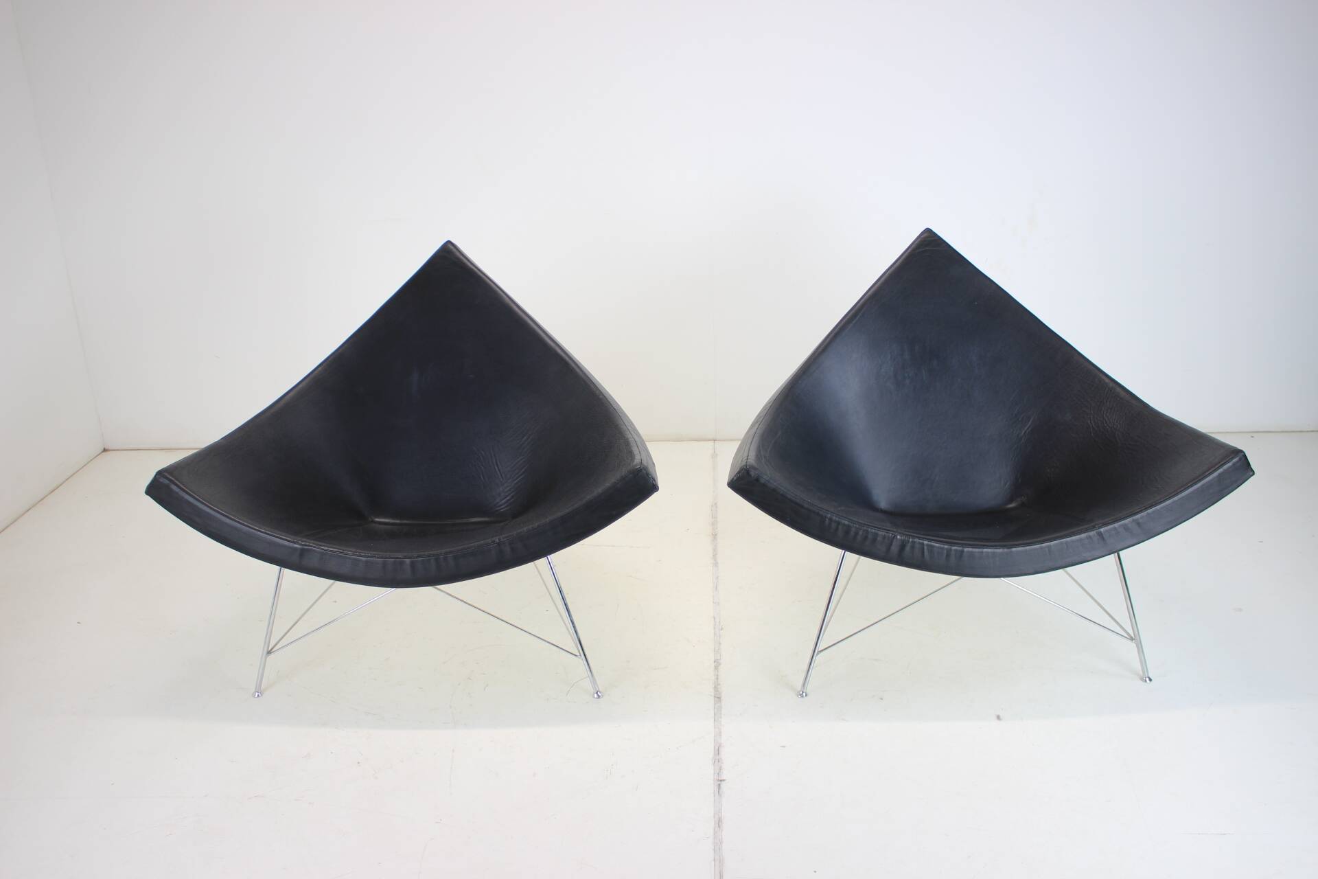 Set of Two Leather Original George Nelson Coconut Chairs, Vitra