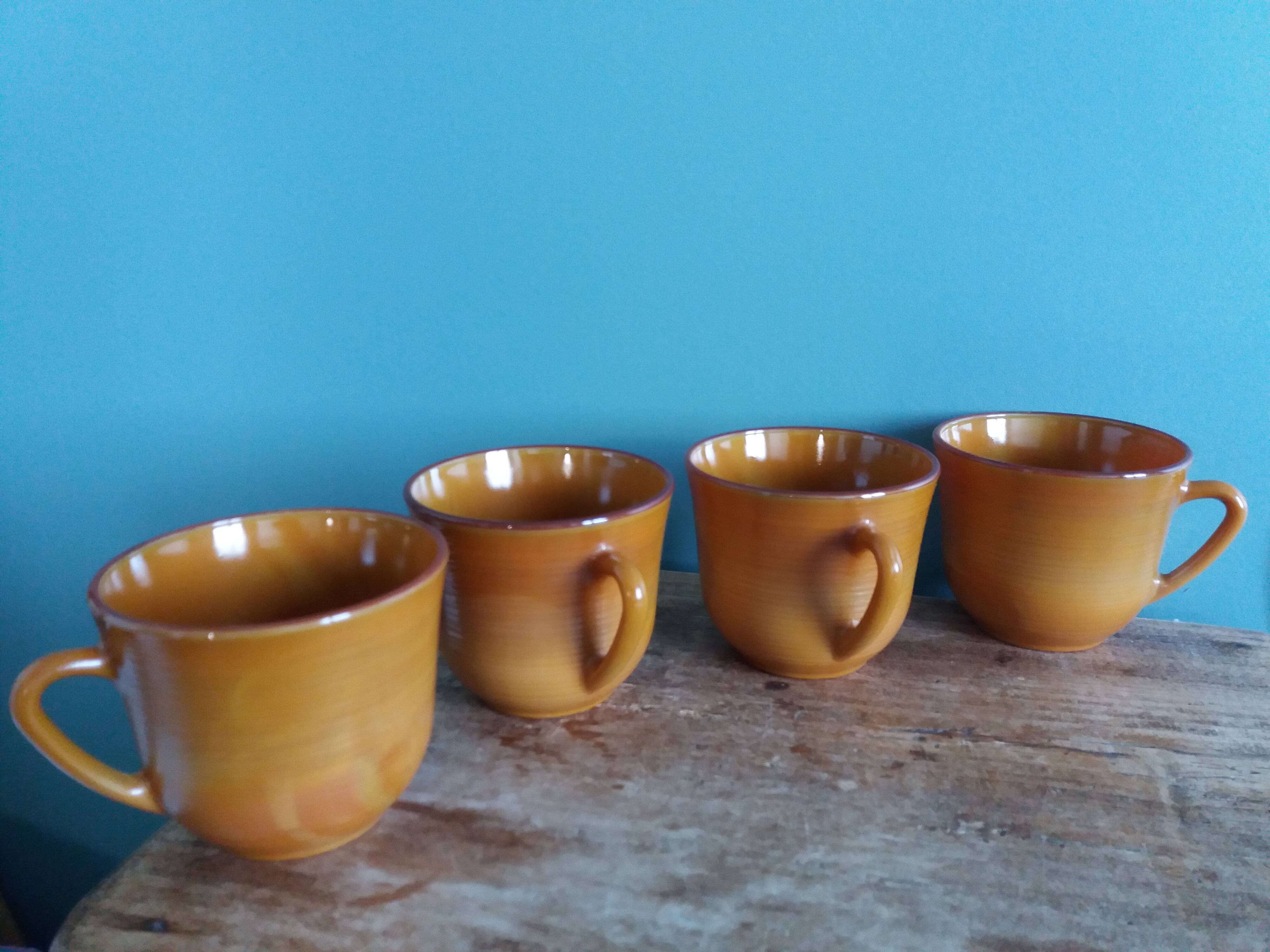 Large Arcopal France Volcan model mugs from 1970, caramel mustard