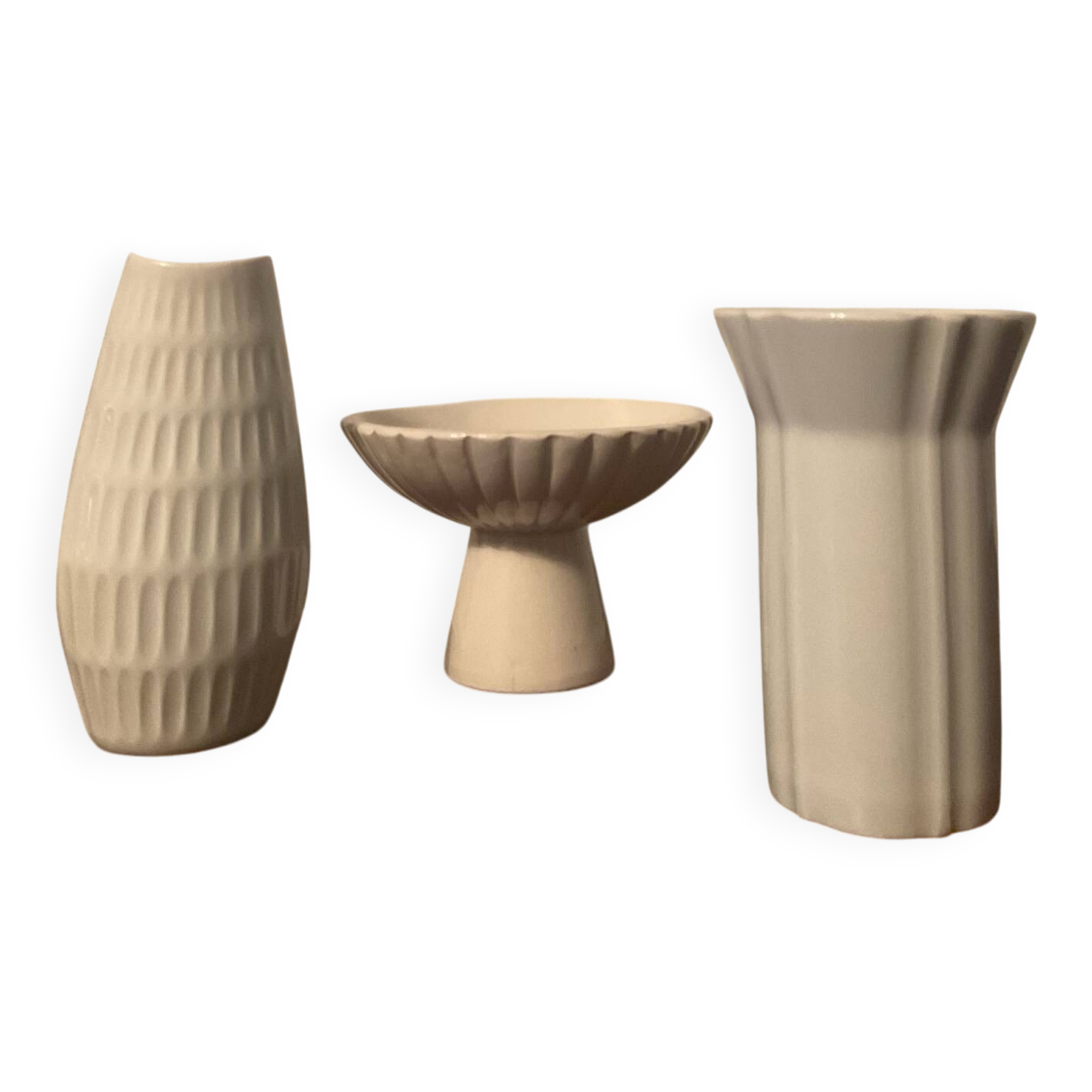 Set of 3 vintage Bareuther porcelain vases.