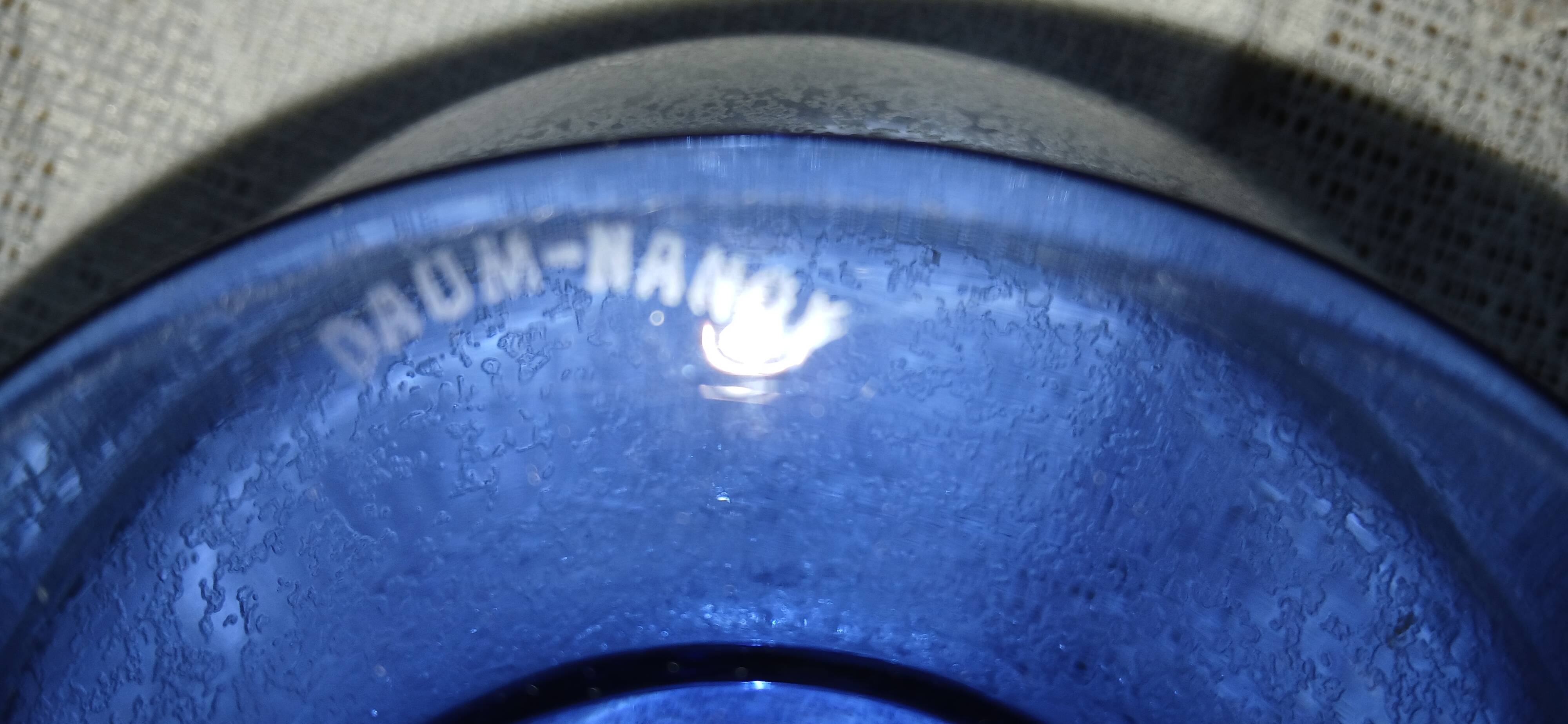 Set including 1 salad bowl and 5 fruit bowls in Daum Nancy crystal from the 40s