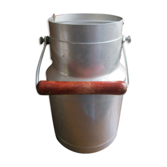 Aluminium milk pot