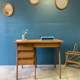 Desk 4 drawers with vintage fins