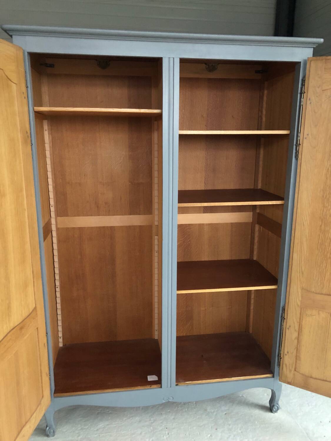 Old wardrobe 2 doors shelves and wardrobe riskoff production