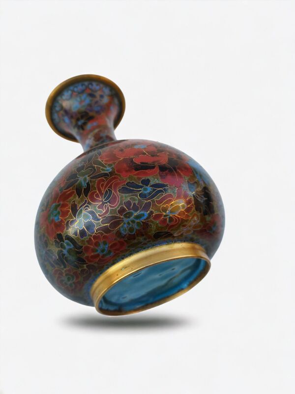 Grand vase balustre en émail cloisonné au décor de pivoines royales – 23 cm