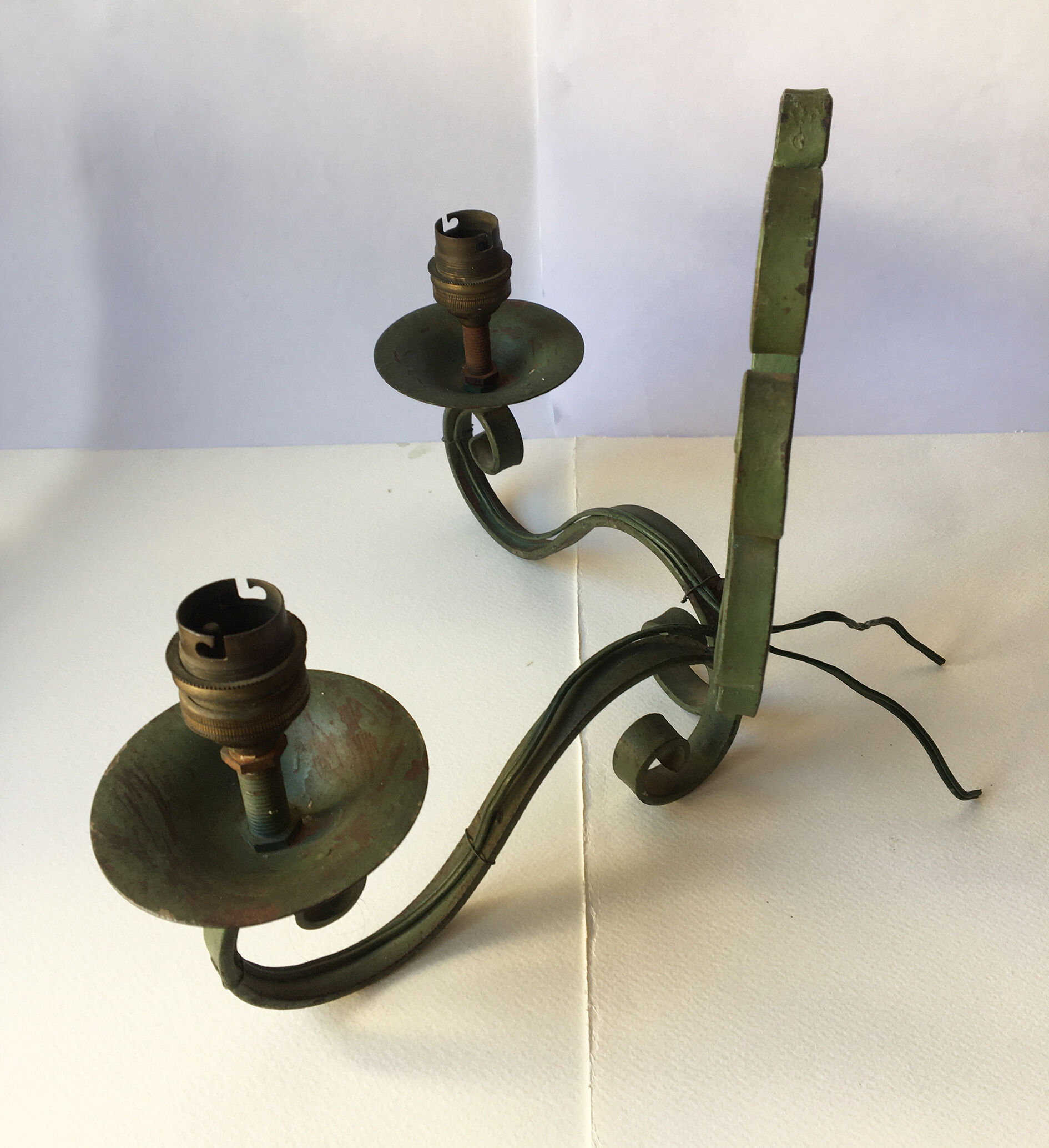 Wall lamp 40s in wrought iron