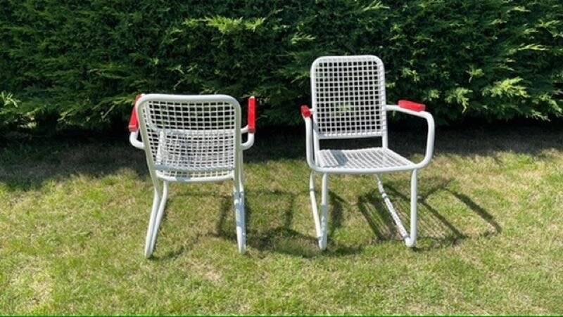 Vintage chair in steel wire on sled base, 1970s