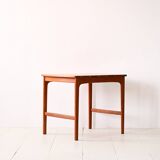 Scandinavian modernism sofa table