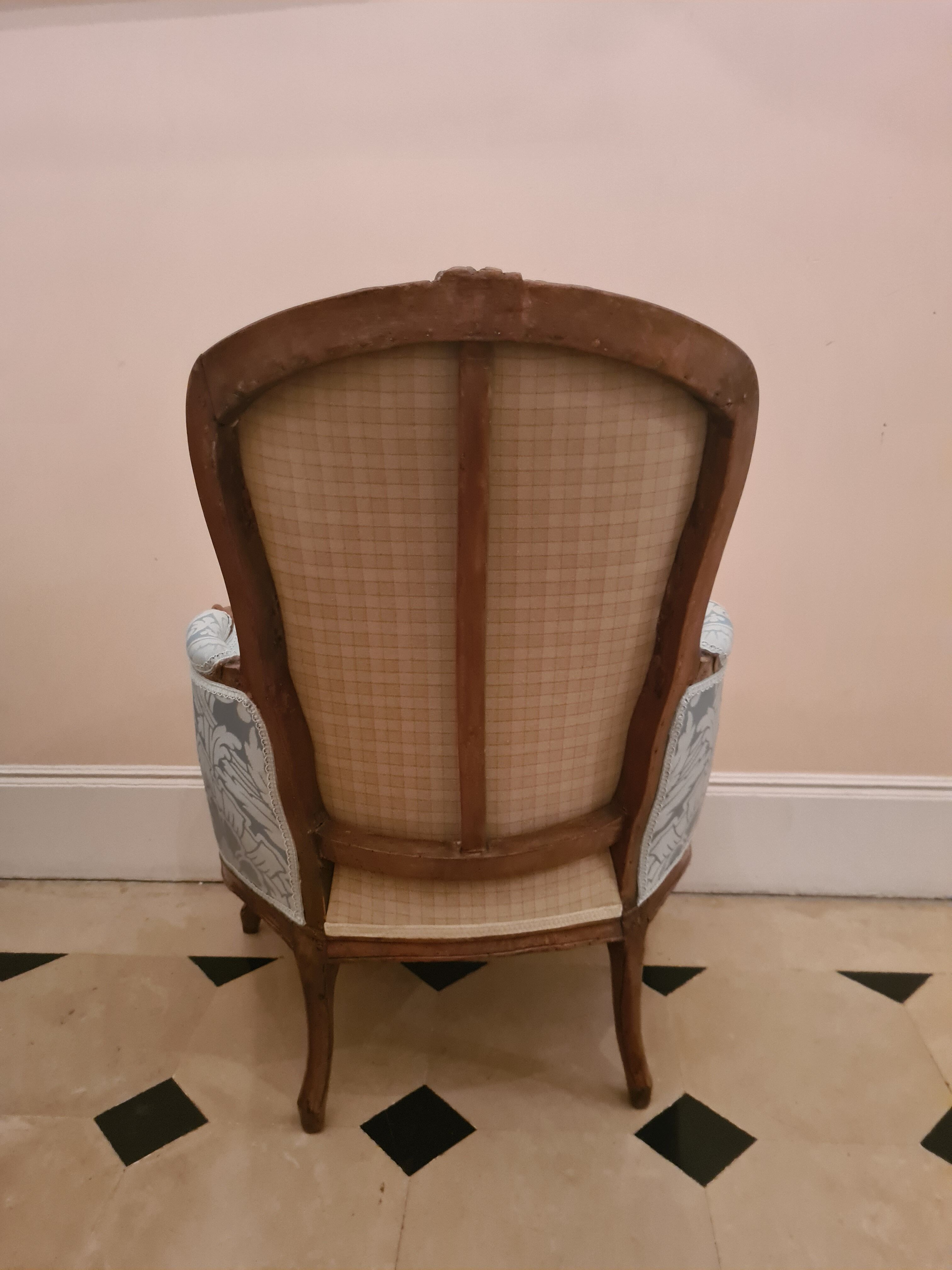 Shepherdess Louis XV era, stamped NT. Porrot