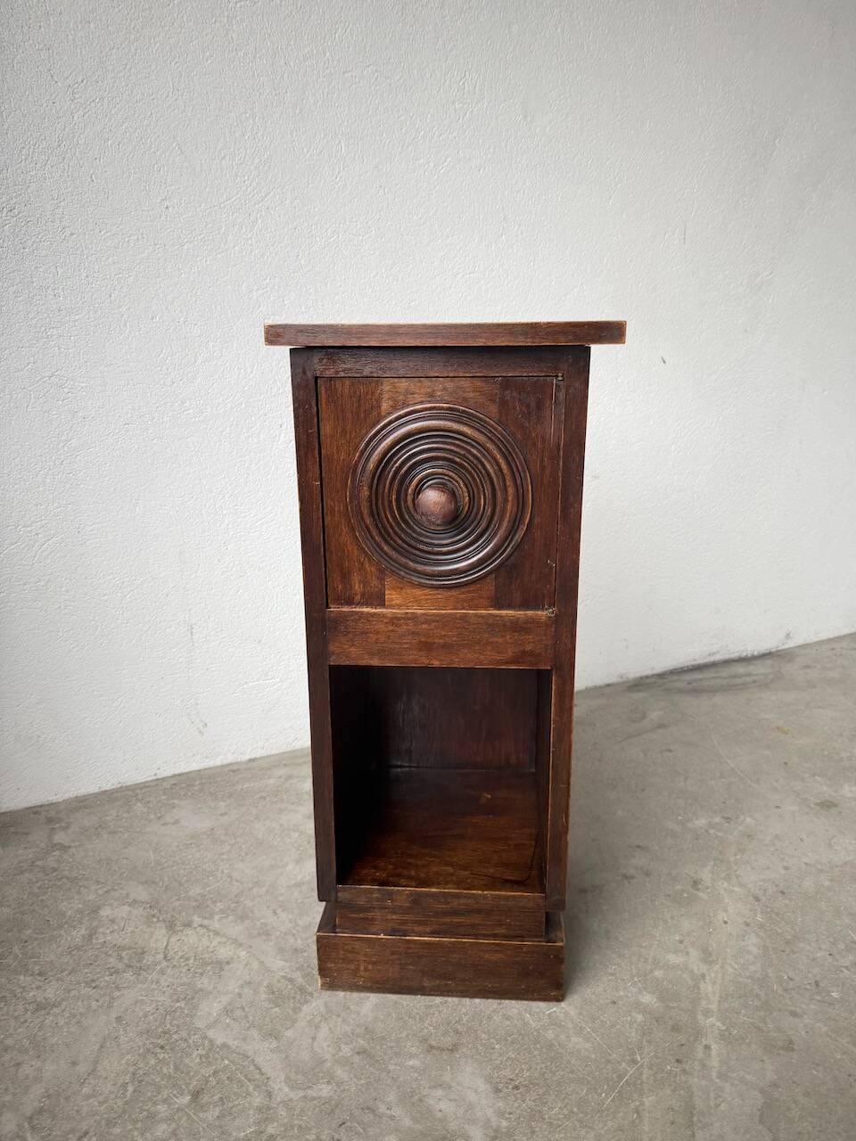 Dudouyt bedside table, oak, 1940.
