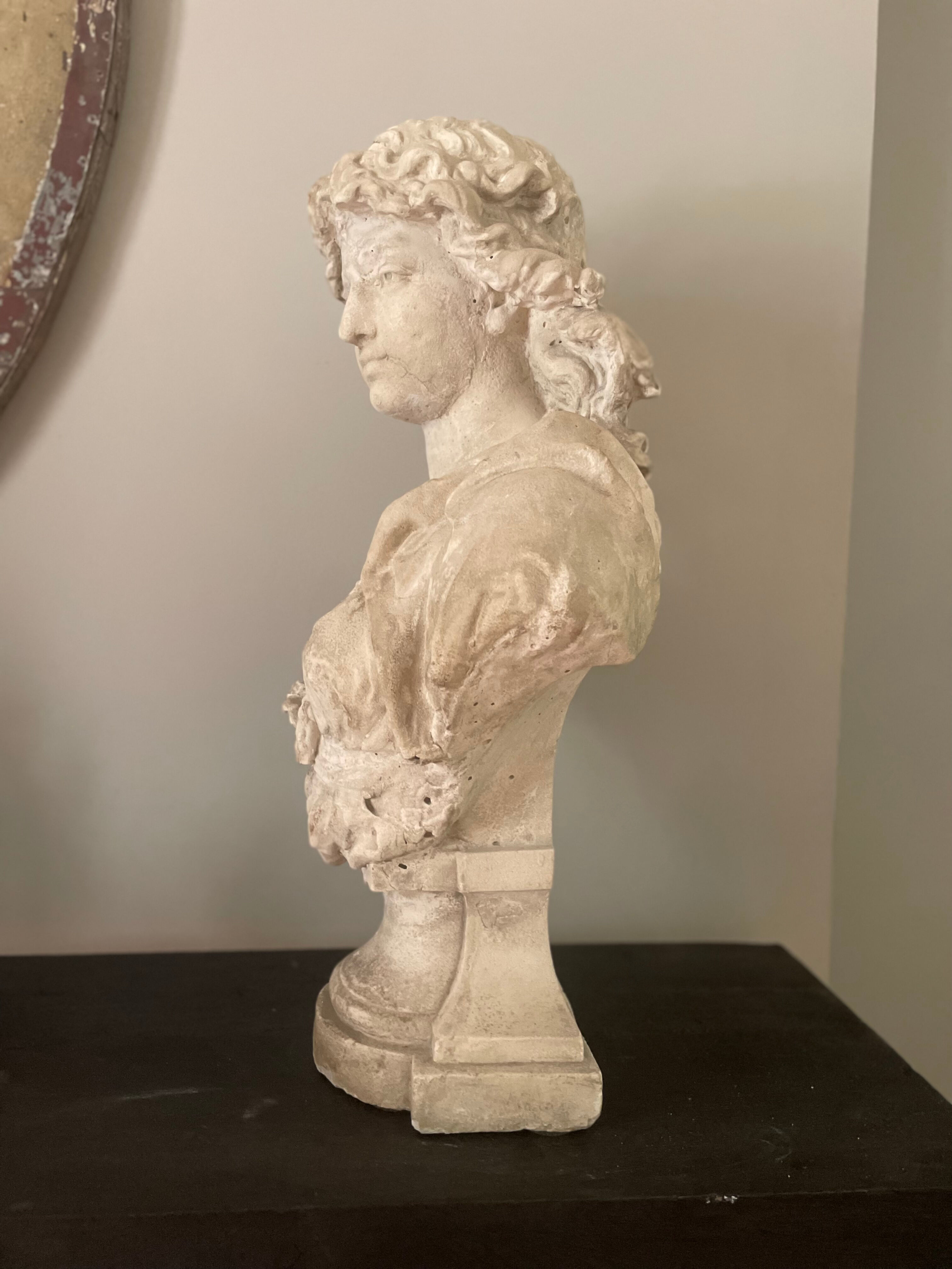 Bust of a woman H 68