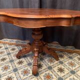 Violin table