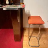 Bar art deco/cruise ship style staff