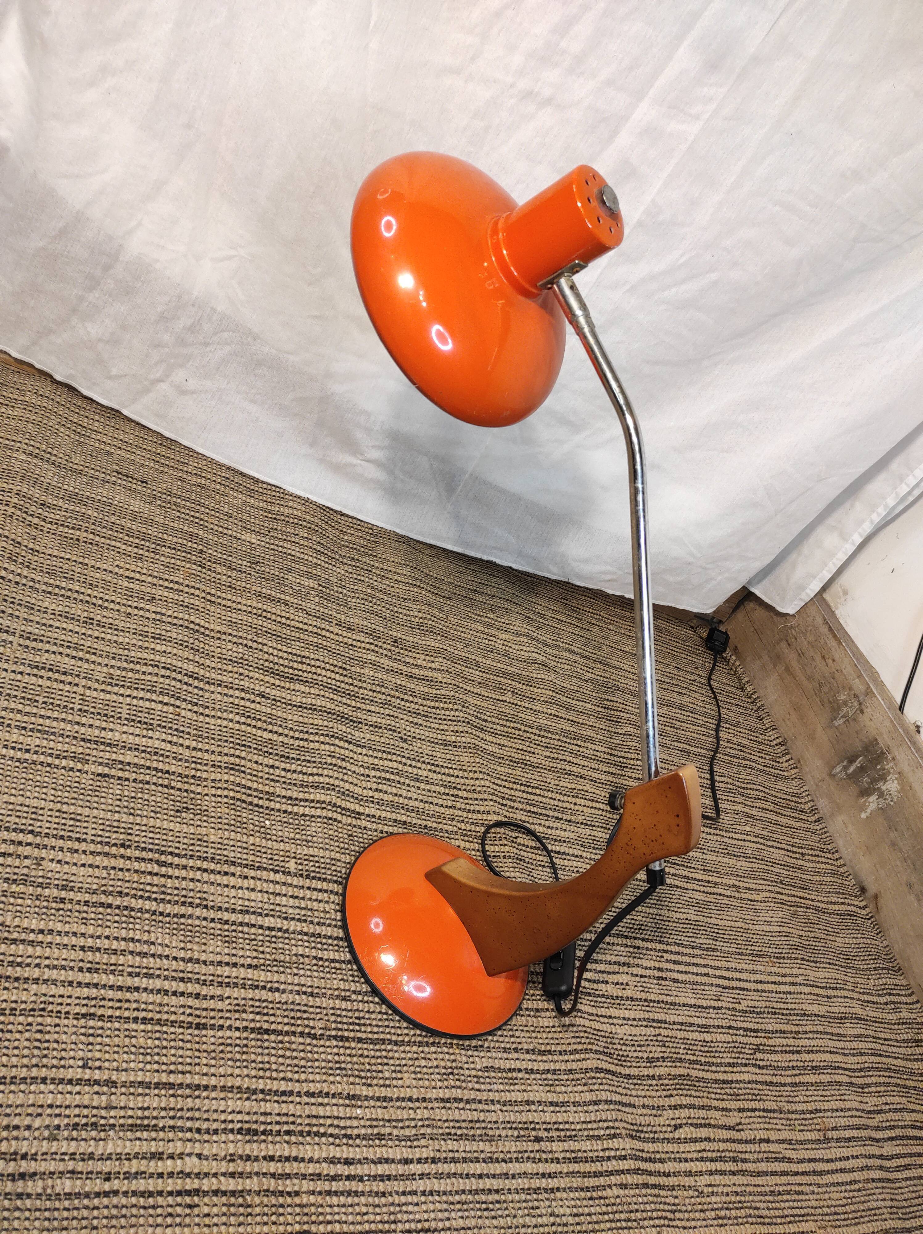 Desk lamp design 1970