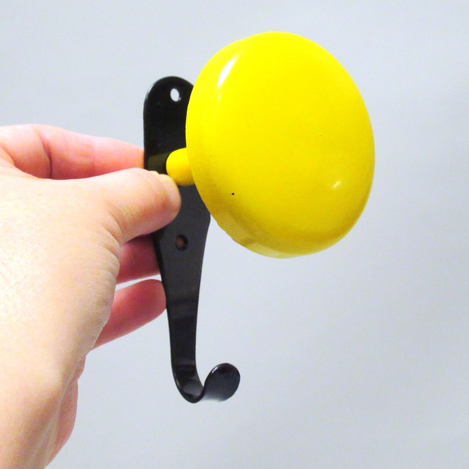 Yellow and black hook 70s